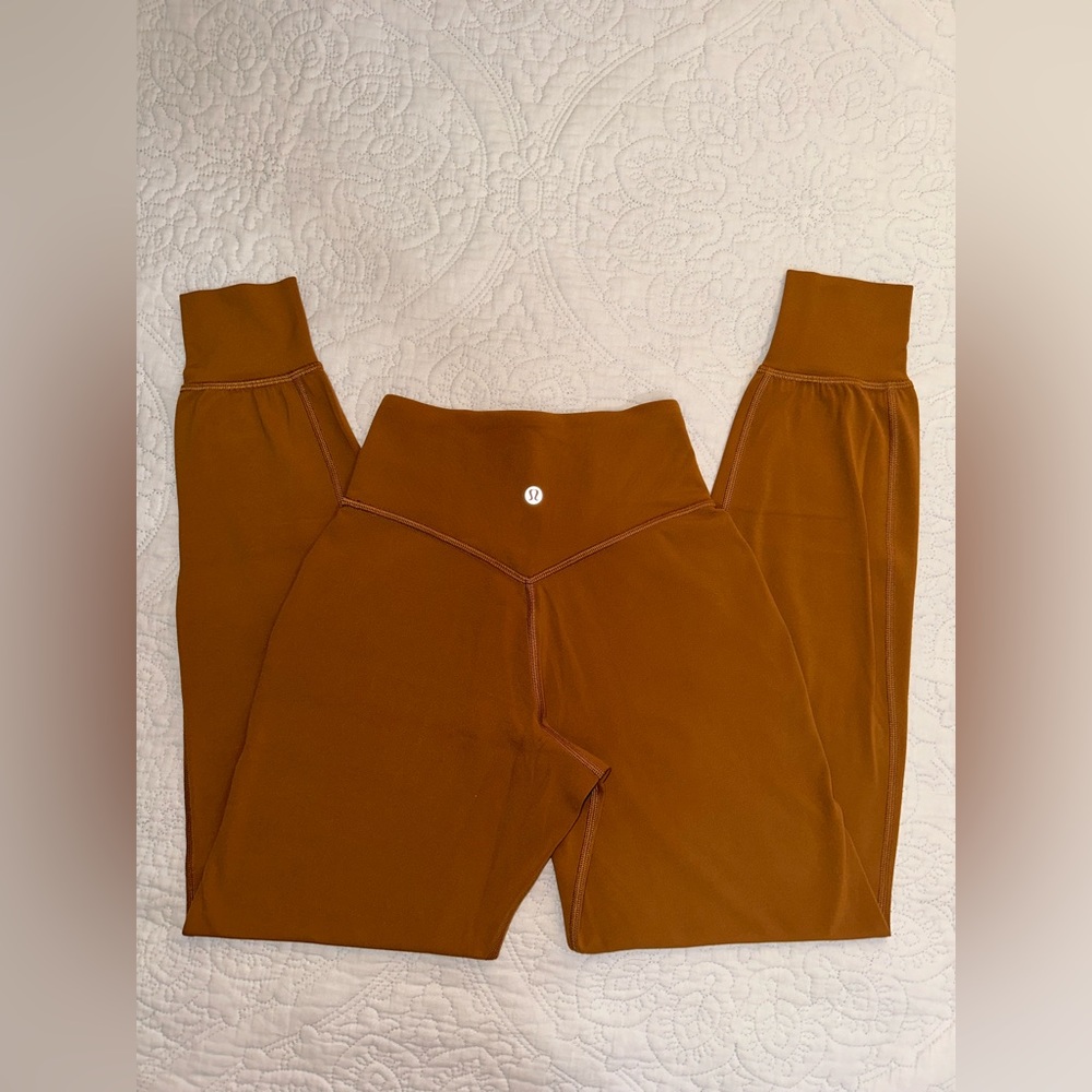 Lululemon Women’s Align Jogger Size 0 in Copper Brown